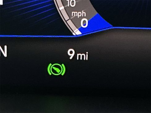 New 2026 Volkswagen Taos SE image 20