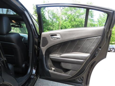 Used 2015 Dodge Charger R/T w/ Premium Group RWD image 15