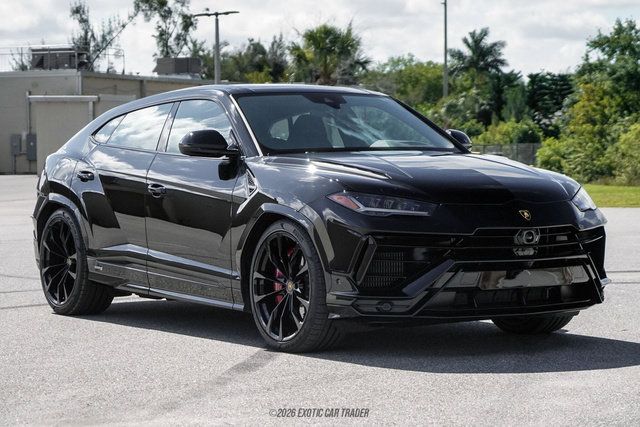 Used 2024 Lamborghini Urus S AWD/4WD image 12