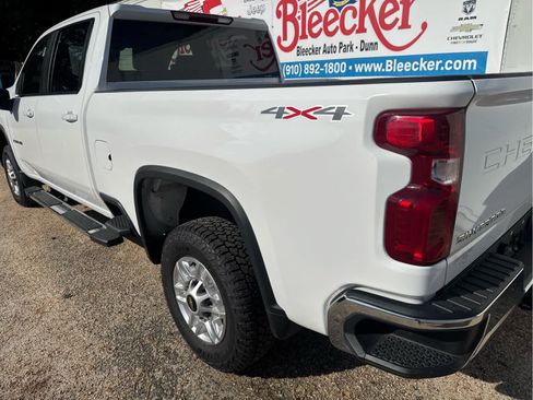 Used 2025 Chevrolet Silverado 2500 LT w/ Convenience Package AWD/4WD image 18