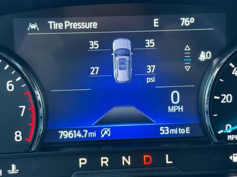 Used 2022 Ford Explorer XLT image 21