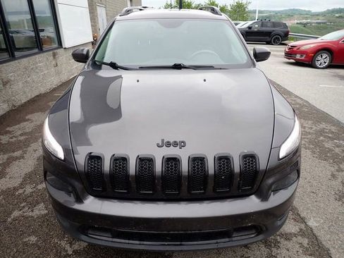 Used 2018 Jeep Cherokee Limited w/ High Altitude Package AWD/4WD image 6