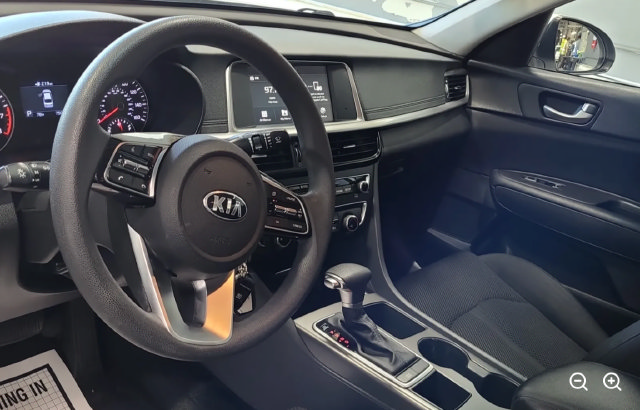 Used 2020 Kia Optima LX FWD image 2