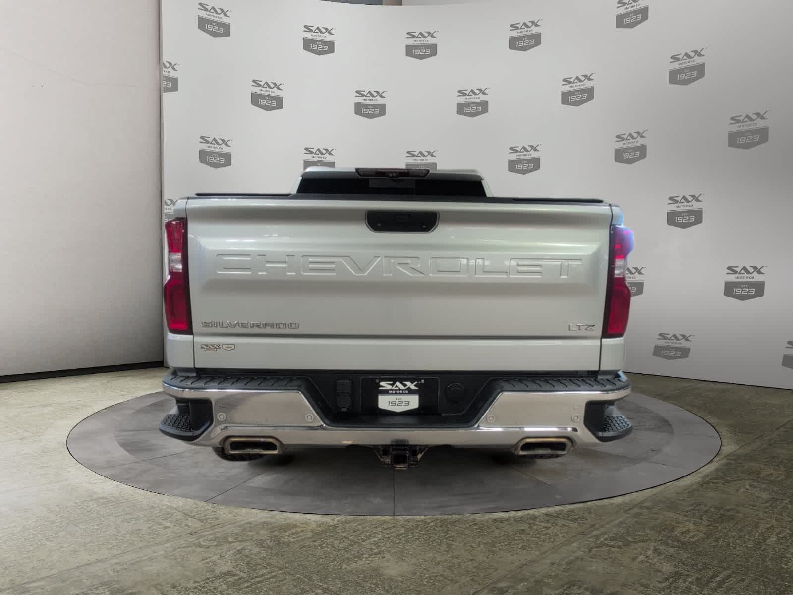 Used 2021 Chevrolet Silverado 1500 LTZ w/ LTZ Premium Package AWD/4WD image 4