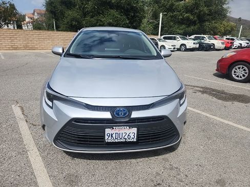 Used 2024 Toyota Corolla LE w/ LE Convenience Package FWD image 8