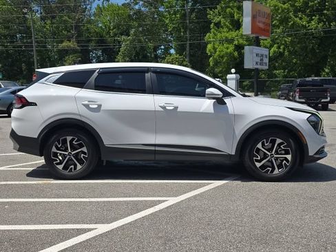 Used 2023 Kia Sportage EX FWD image 5