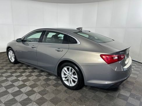 Used 2017 Chevrolet Malibu LT w/ Leather Package image 5