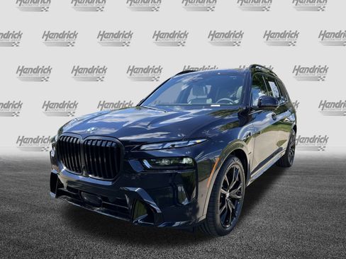 Used 2026 BMW X7 xDrive40i w/ M Sport Package image 5