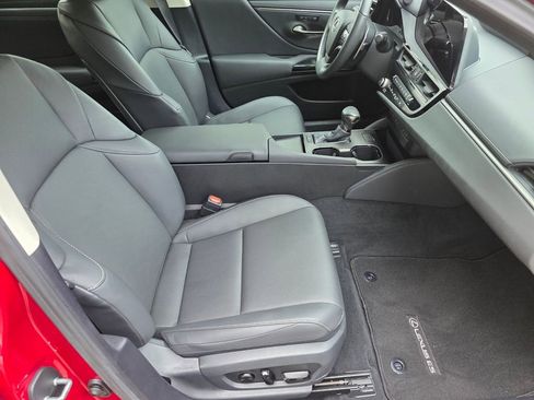 Used 2024 Lexus ES 350 w/ Premium Package FWD image 30