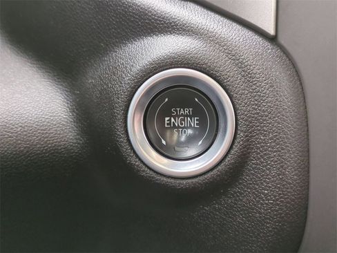 Certified 2025 Chevrolet Silverado 2500 Custom w/ Custom Value Package image 16