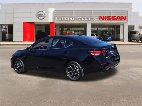 New 2025 Nissan Sentra SV image 5