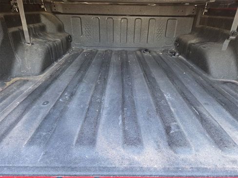 Used 2025 Jeep Gladiator Sport image 17