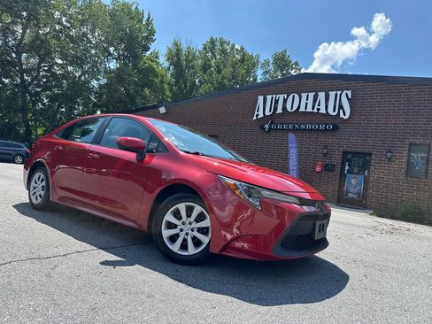 Used 2021 Toyota Corolla LE image 29