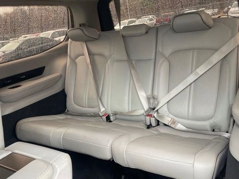 Used 2022 Jeep Grand Wagoneer Series II w/ Premium Group II image 17