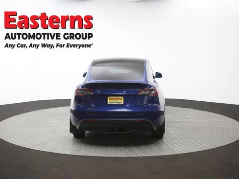 Used 2021 Tesla Model Y Long Range AWD/4WD image 28
