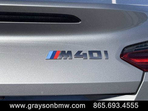 Used 2024 BMW Z4 M40i w/ Premium Package image 32