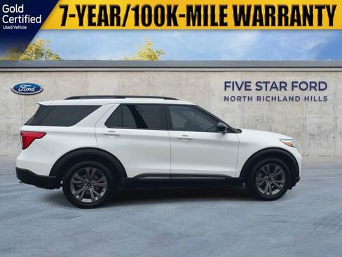 Used 2023 Ford Explorer XLT w/ Equipment Group 202A RWD image 11