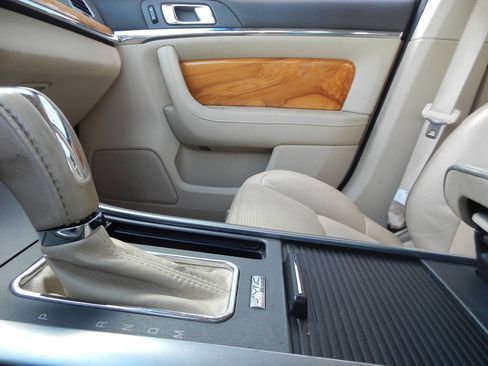 Used 2011 Lincoln MKS AWD w/ 102A Rapid Spec Order Code image 43