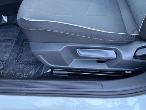 Used 2025 Volkswagen Jetta Sport image 23