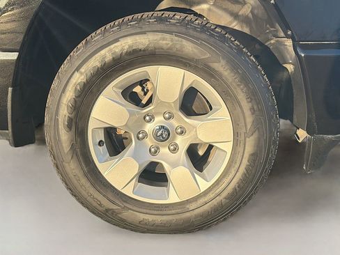 Used 2023 RAM 1500 Big Horn image 29