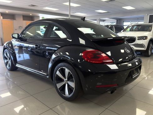 Used 2012 Volkswagen Beetle 2.0T FWD image 7