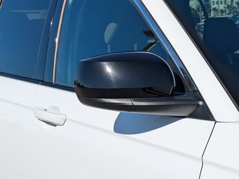 Used 2021 Jeep Grand Cherokee L Laredo w/ Luxury Tech Group I image 13