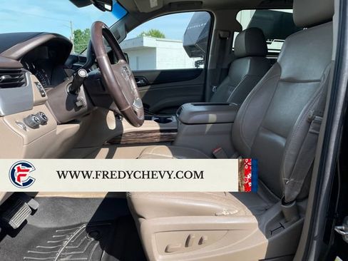 Used 2015 GMC Yukon XL SLT w/ Open Road Package AWD/4WD image 11