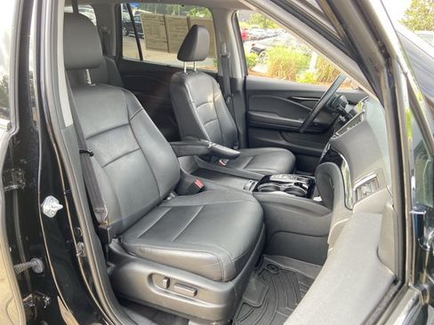 Used 2021 Honda Pilot Touring image 20