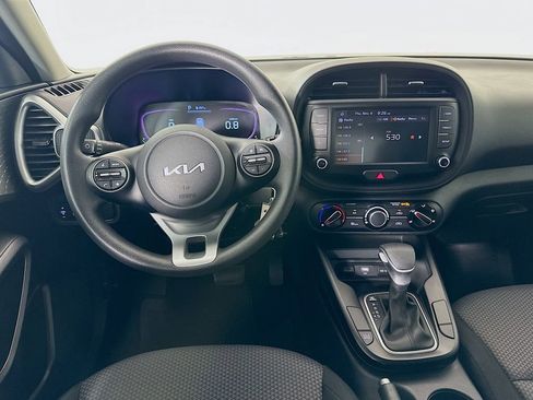 Used 2023 Kia Soul LX w/ LX Technology Package image 21