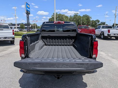 Certified 2025 Chevrolet Colorado Z71 AWD/4WD image 12