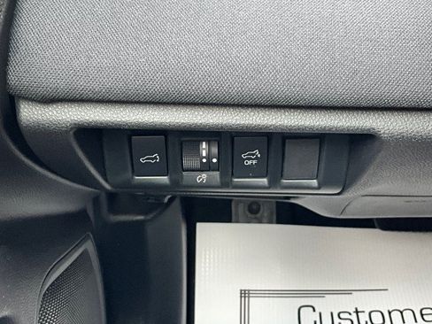Used 2025 Subaru Outback Premium w/ Popular Package #1A AWD/4WD image 15