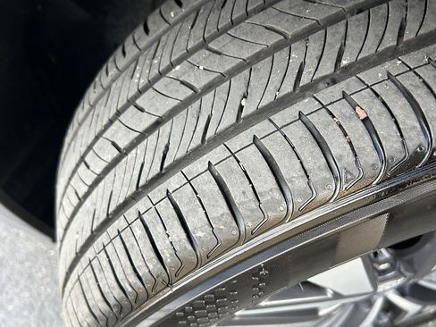 Used 2025 Nissan Altima 2.5 SV image 15