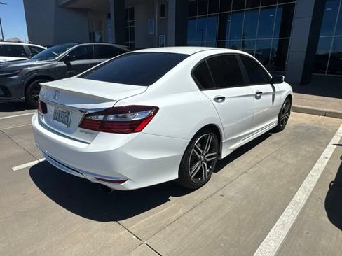 Used 2016 Honda Accord Sport image 6
