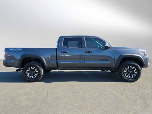 Certified 2023 Toyota Tacoma TRD Off-Road w/ Technology Package AWD/4WD image 2