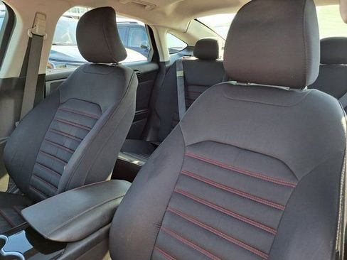 Used 2015 Ford Fusion SE w/ Equipment Group 201A FWD image 22