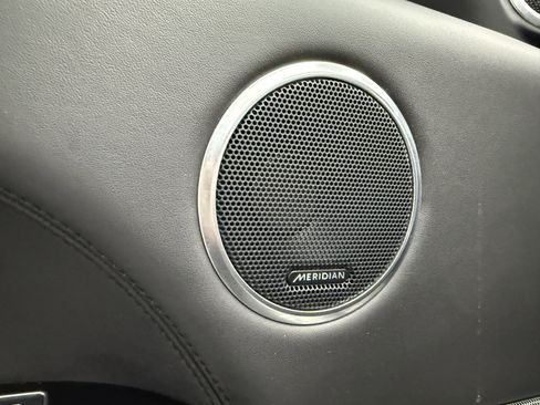 Used 2018 Land Rover Range Rover Sport HSE Dynamic image 11