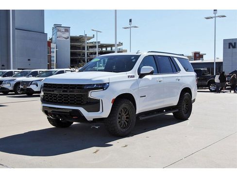 Used 2023 Chevrolet Tahoe Z71 w/ Luxury Package image 2