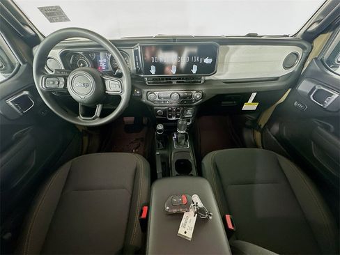 New 2026 Jeep Gladiator Sport image 9