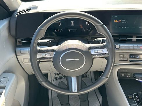 Used 2025 Hyundai Kona SEL image 23