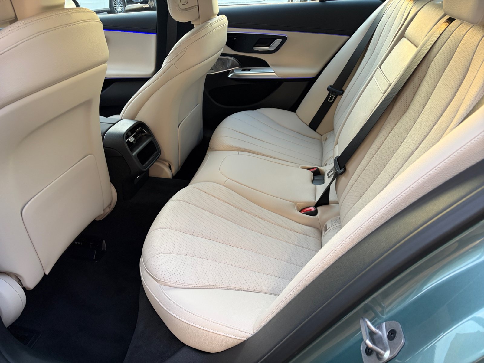 Used 2026 Mercedes-Benz E 450 4MATIC Sedan image 17