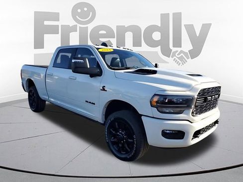Used 2024 RAM 3500 Limited AWD/4WD image 7