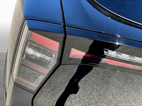 New 2026 Nissan Kicks SR w/ Illumination Package FWD image 12
