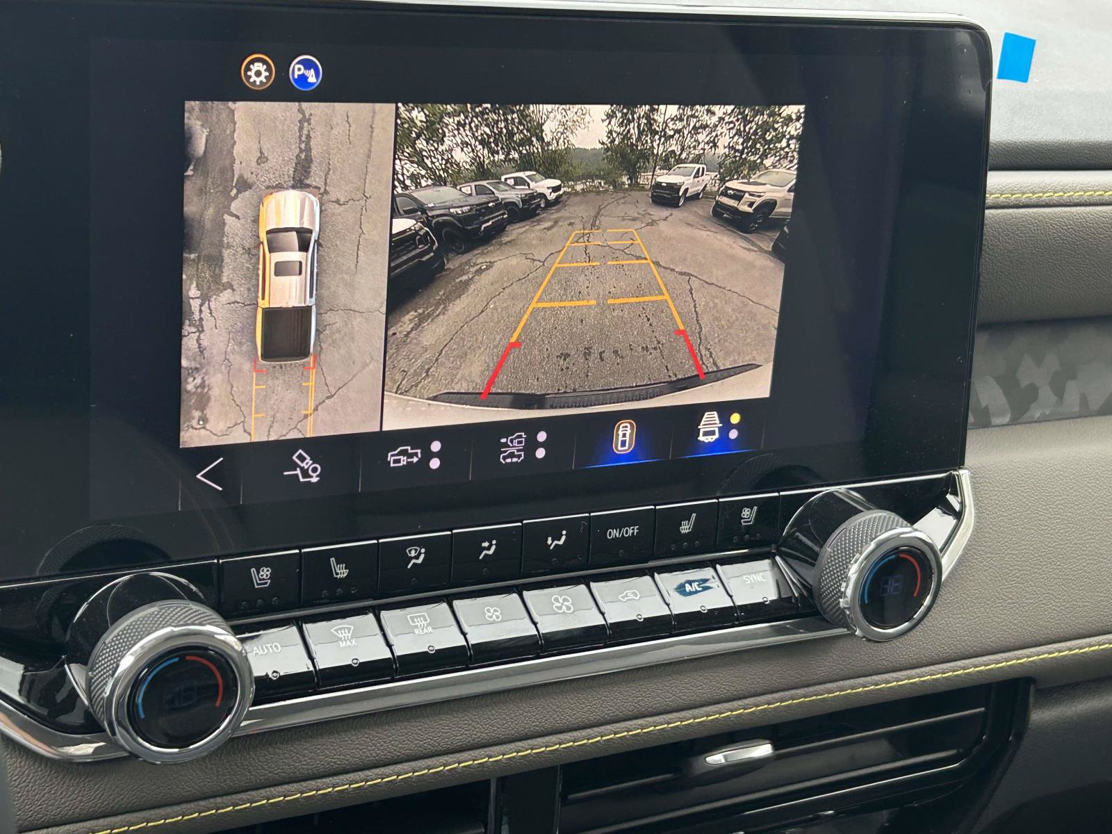 New 2026 Chevrolet Colorado ZR2 w/ Technology Package AWD/4WD image 23