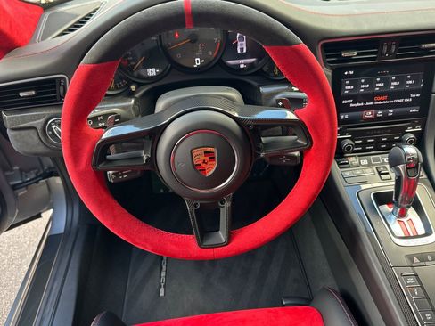 Used 2018 Porsche 911 GT2 RS image 15