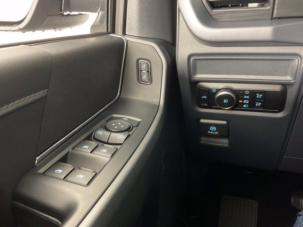 New 2026 Ford F150 XLT w/ XLT Black Appearance Package RWD image 20