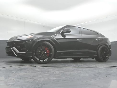 Used 2021 Lamborghini Urus image 41