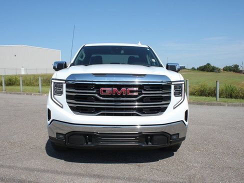 Used 2025 GMC Sierra 1500 SLT image 23