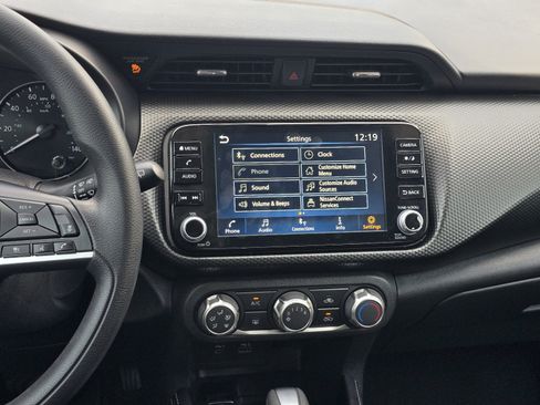 Used 2024 Nissan Kicks SV FWD image 16