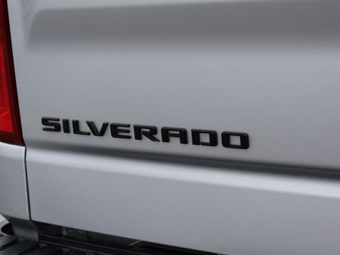 Used 2021 Chevrolet Silverado 1500 LT Trail Boss w/ Convenience Package II AWD/4WD image 8