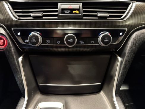 Used 2021 Honda Accord Sport image 9